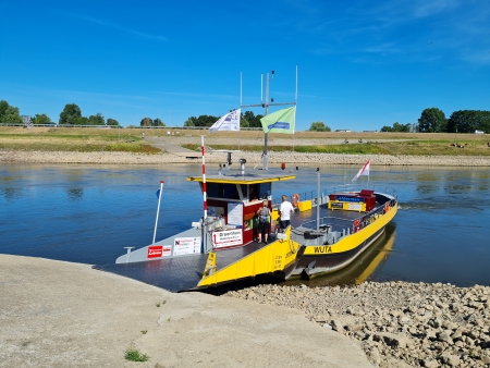 Veerstoep Lathum